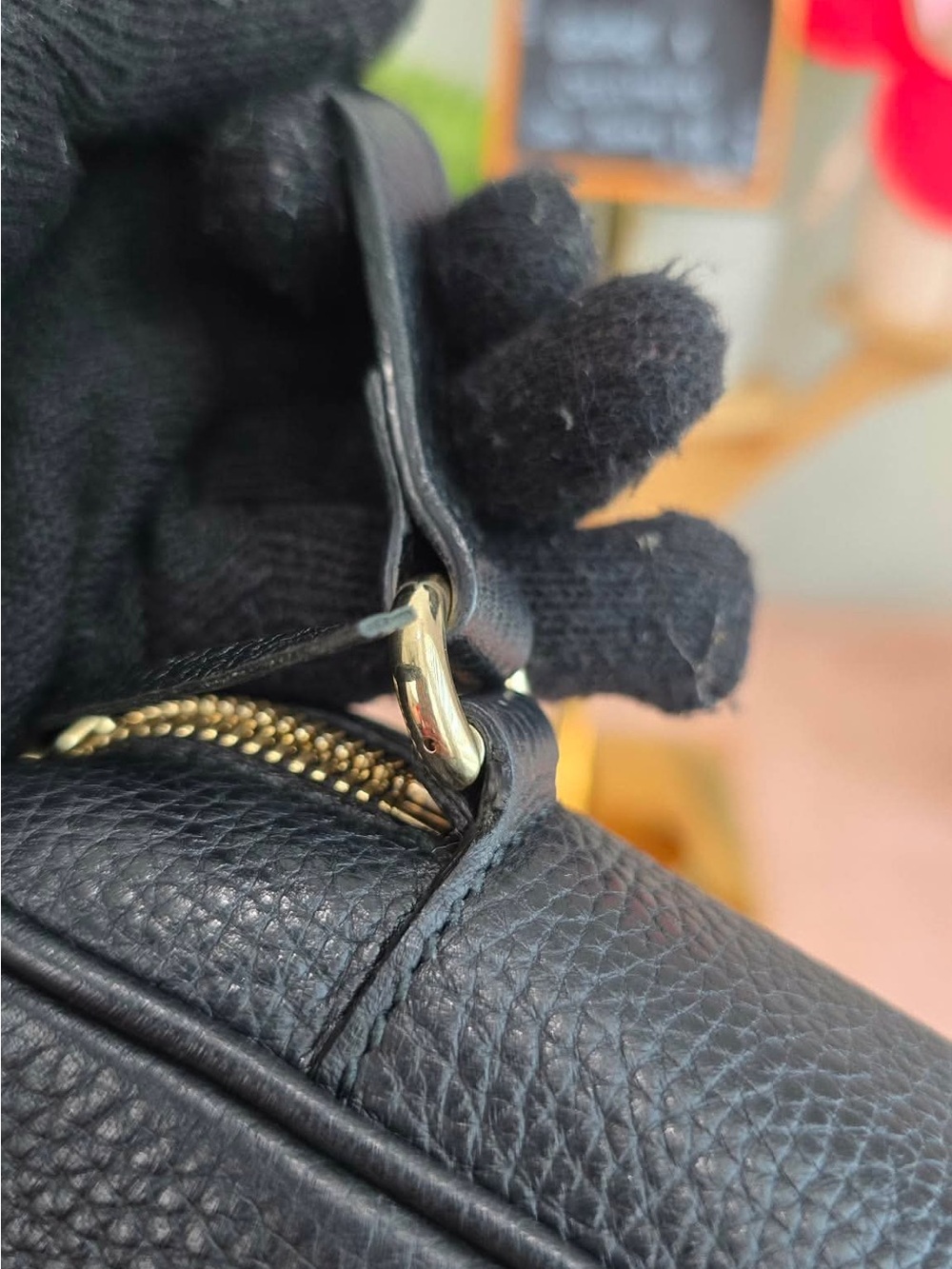 Gucci Black Pebbled Leather Crossbody Bag with Interlocking G - Picture 8 of 16